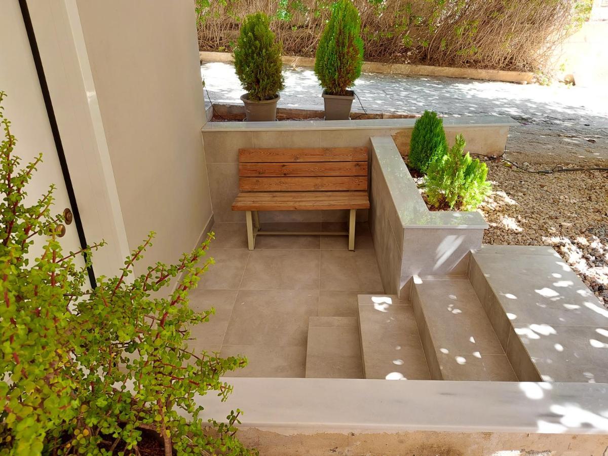 Naiads Nest - The Garden Gem Apartment Varkiza Exterior foto